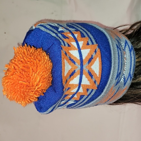 New York Knicks. Mitchell and Ness. Poof ball beanie. NBA. One size fits all. - Picture 3 of 8